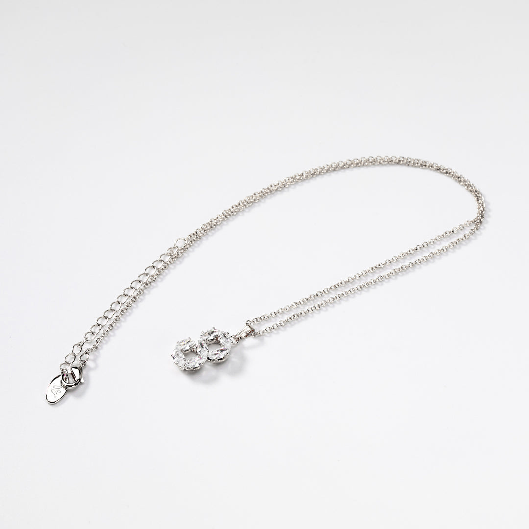 'Gleaming Oval Hoops' rhodium-plated metal necklace